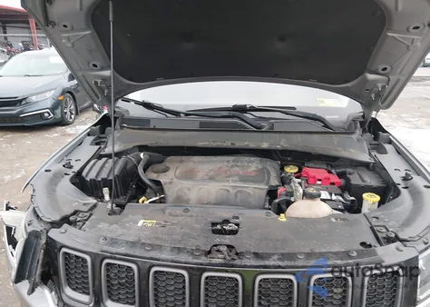 2019 Jeep Compass Trailhawk 4X4 from USA, damaged, VIN 3C4NJDDB1KT759770